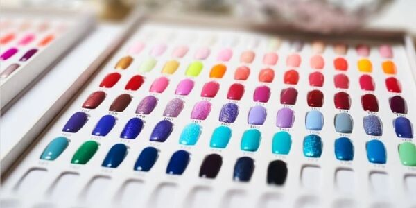 5 Pratik ve Kolay Takma Tırnak Çıkarma Yöntemi