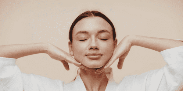 7 Adımda Mükemmel Sonuçlar için Yüz Yogası