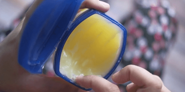 Vazelin Hangi Bölgelere, Nasıl Uygulanmalıdır?