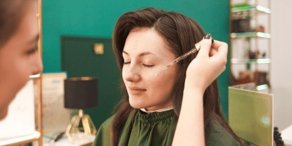 Matlaştırıcı Makyaj Bazları Nasıl Kullanılır?