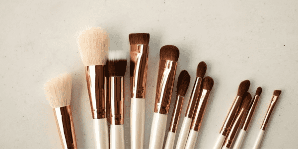 Farklı Makyaj Fırçası Çeşitleri ve Kullanım Yöntemleri
