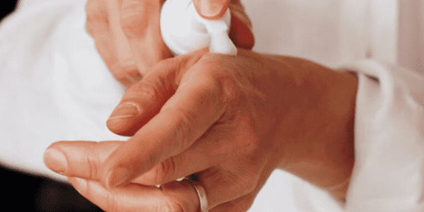 Yumuşak Eller için Mutlaka Uygulamanız Gereken 5 Bakım