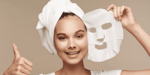 Yüz ve Dudaklar için Gece Maskesi Kullanımı