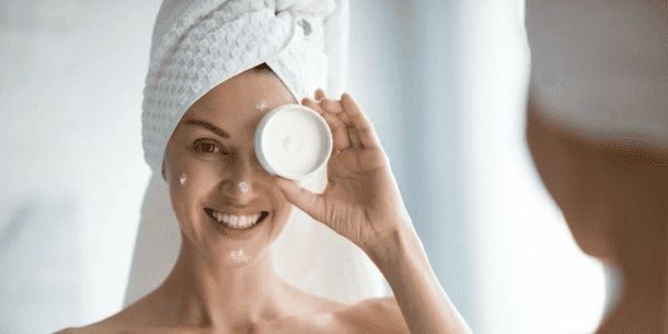 Onarıcı Krem ile Cilt Yenileme ve Güçlü Bakım