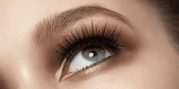 Yeni Nesil Trendler ile Mavi Göz Makyajı