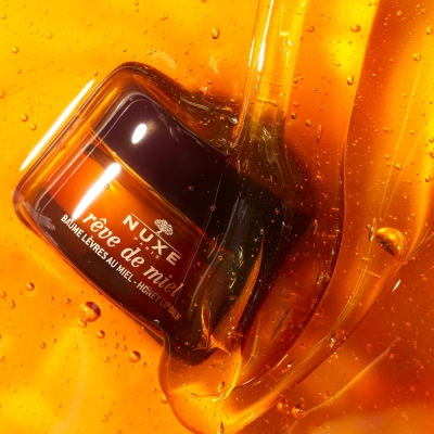Nuxe Reve de Miel Besleyici Ballı Dudak Balsamı 15 gr - 11